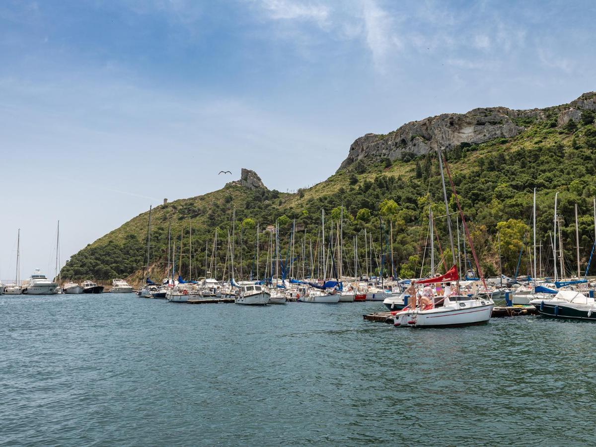 Luxury Poetto